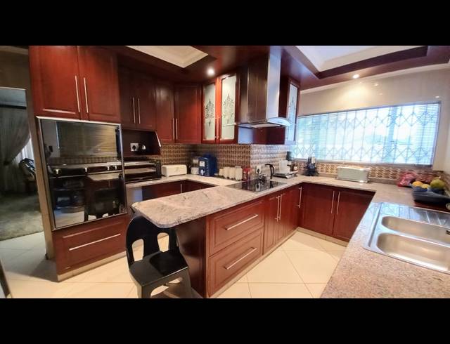 3 BEDROOM HOUSE TO LET IN VANDERBIJLPARK SW 1